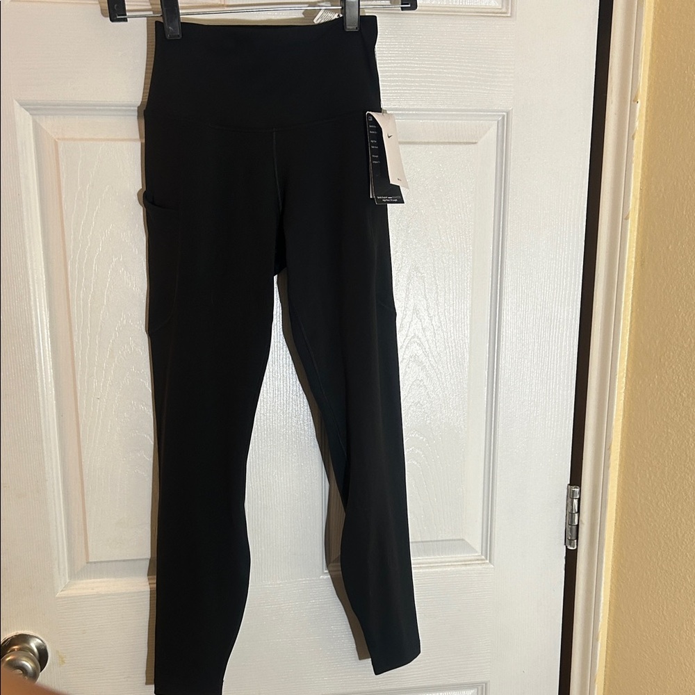 Nike Black Leggings with Pocket